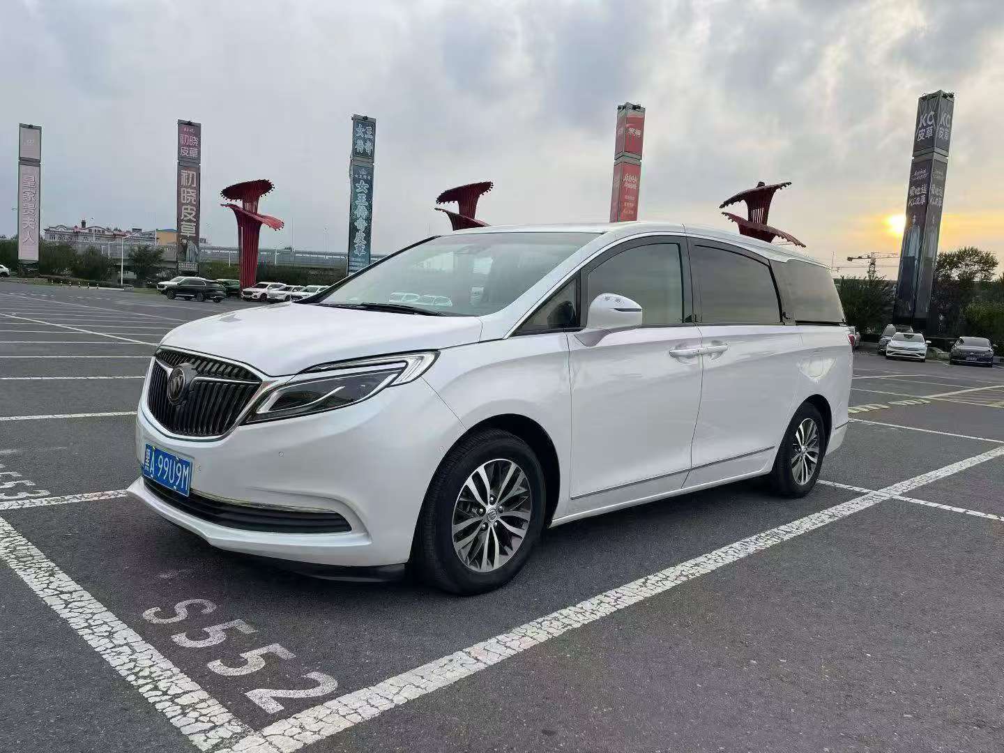 Buick GL8 2017 ES 2.0T Automatic 2