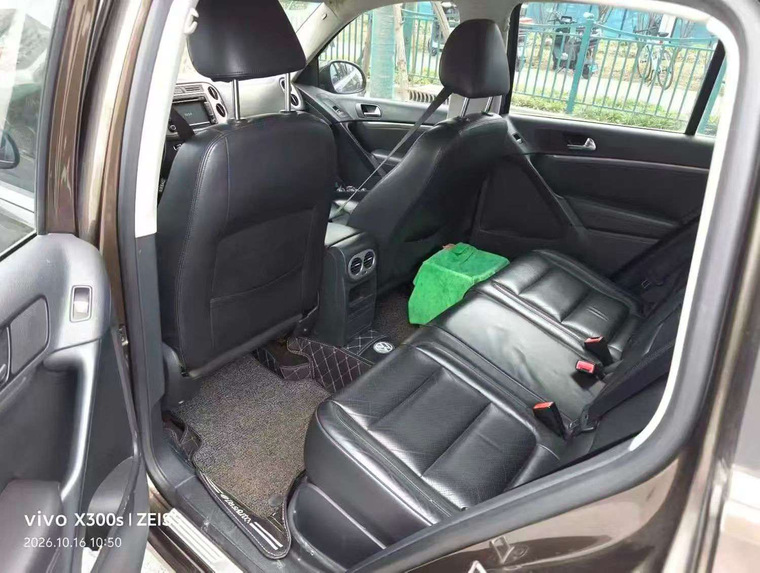 Volkswagen Tiguan 2014 1.8 FWD Luxury 2