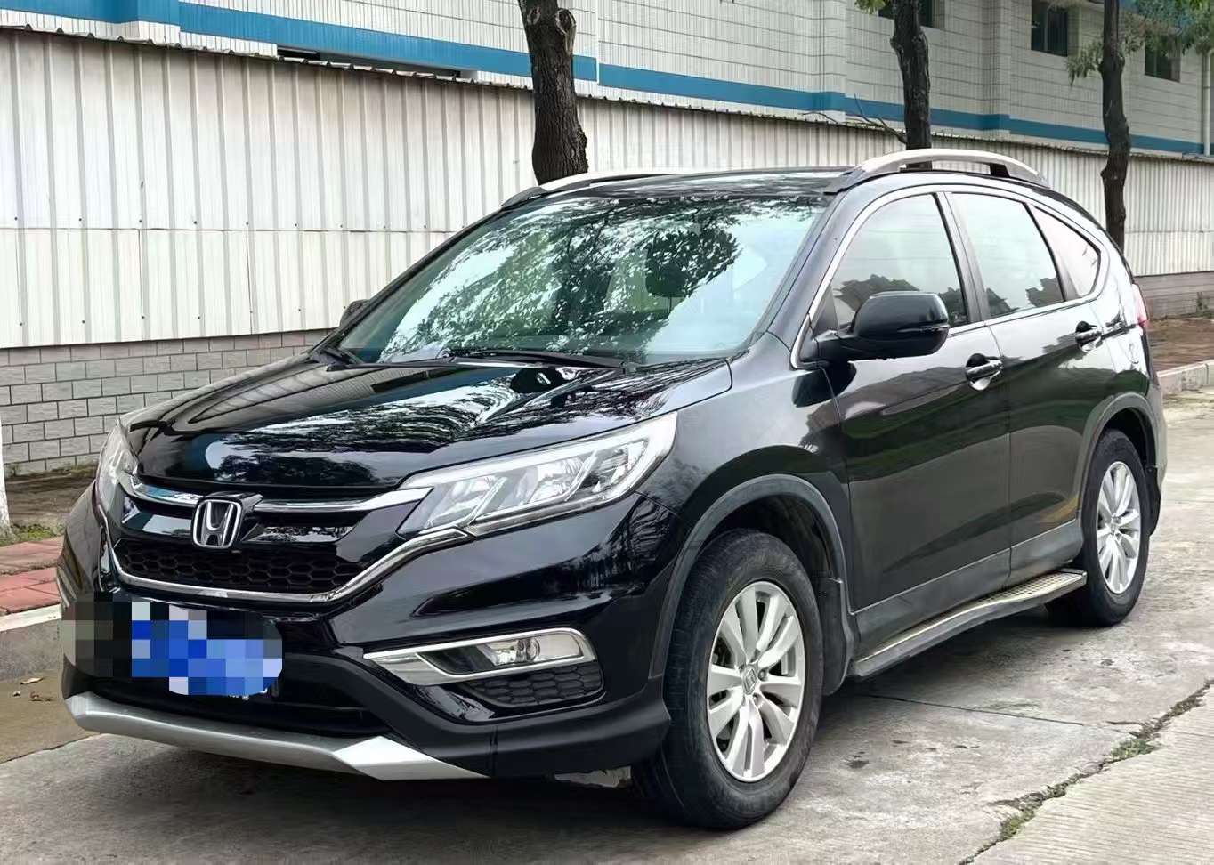 Honda CR-V 2.0L 2WD Urban Edition 2