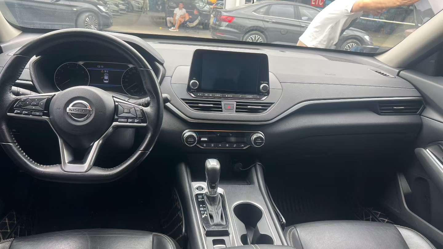 Nissan Teana 5