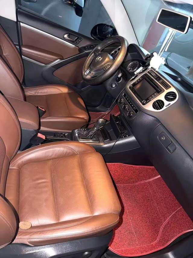 Volkswagen Tiguan 1.8TSI AWD Luxury Edition 4