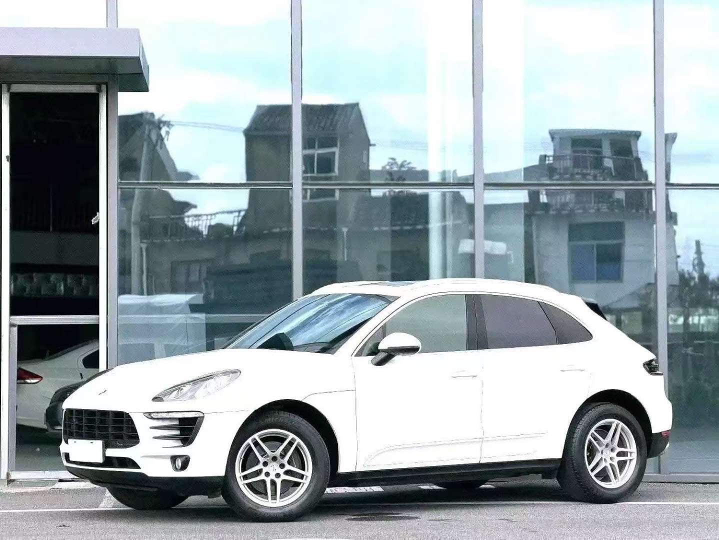 Porsche Macan 2.0T 2