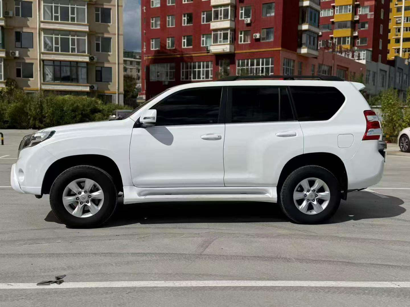 Toyota Prado 2011 2700 4