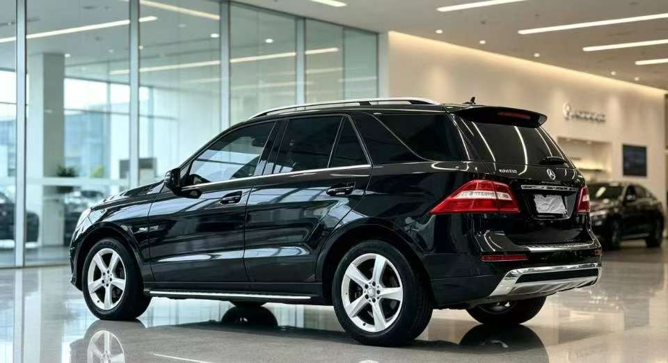 Mercedes-Benz ML ML400 4MATIC 3.0T Dynamic 5