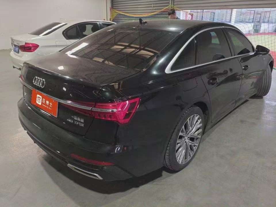 Audi A6L 2.0T 40 Premium Luxury 4