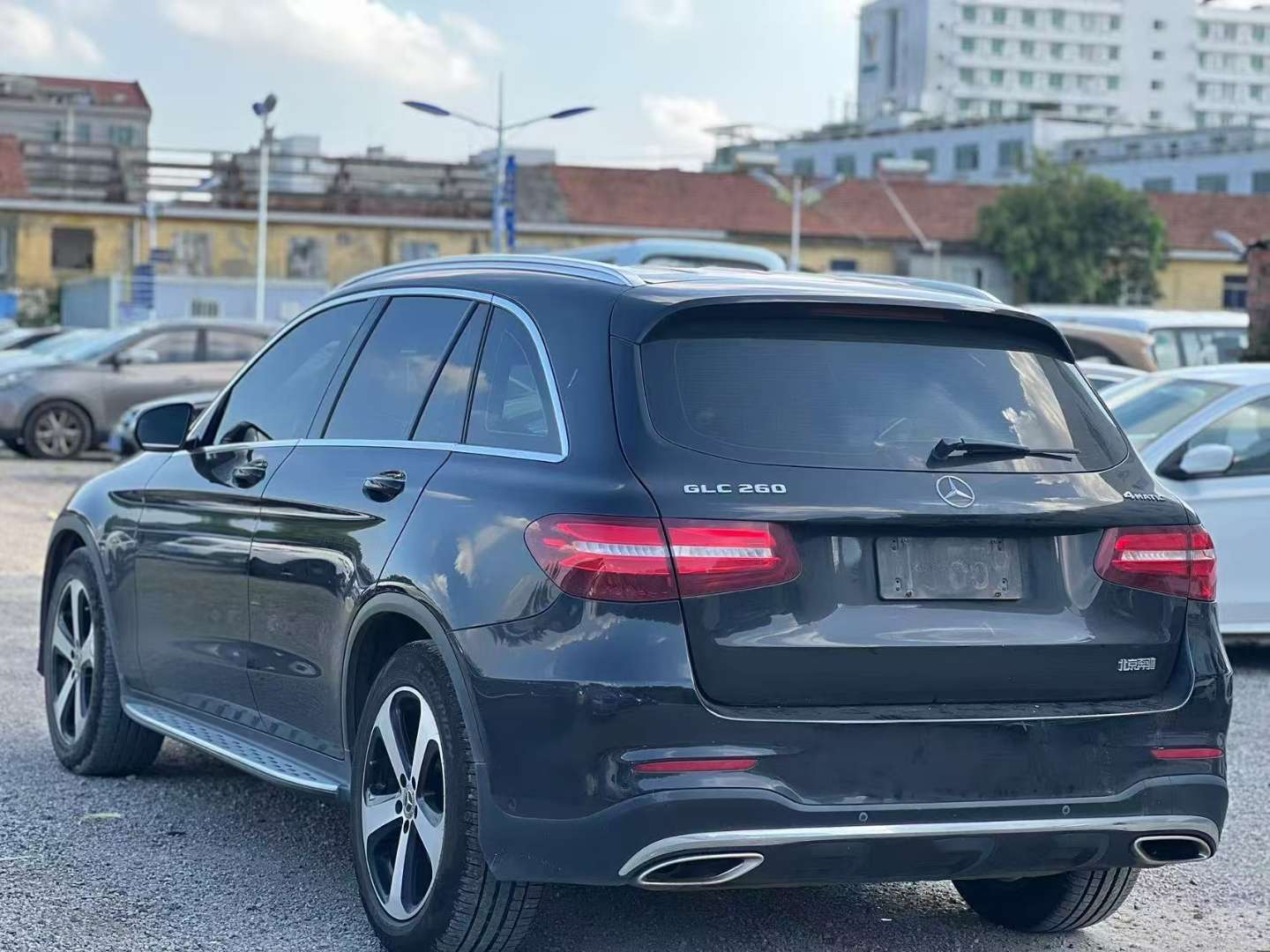 Mercedes-Benz GLC GLC260 2.0T 4WD Luxury 3