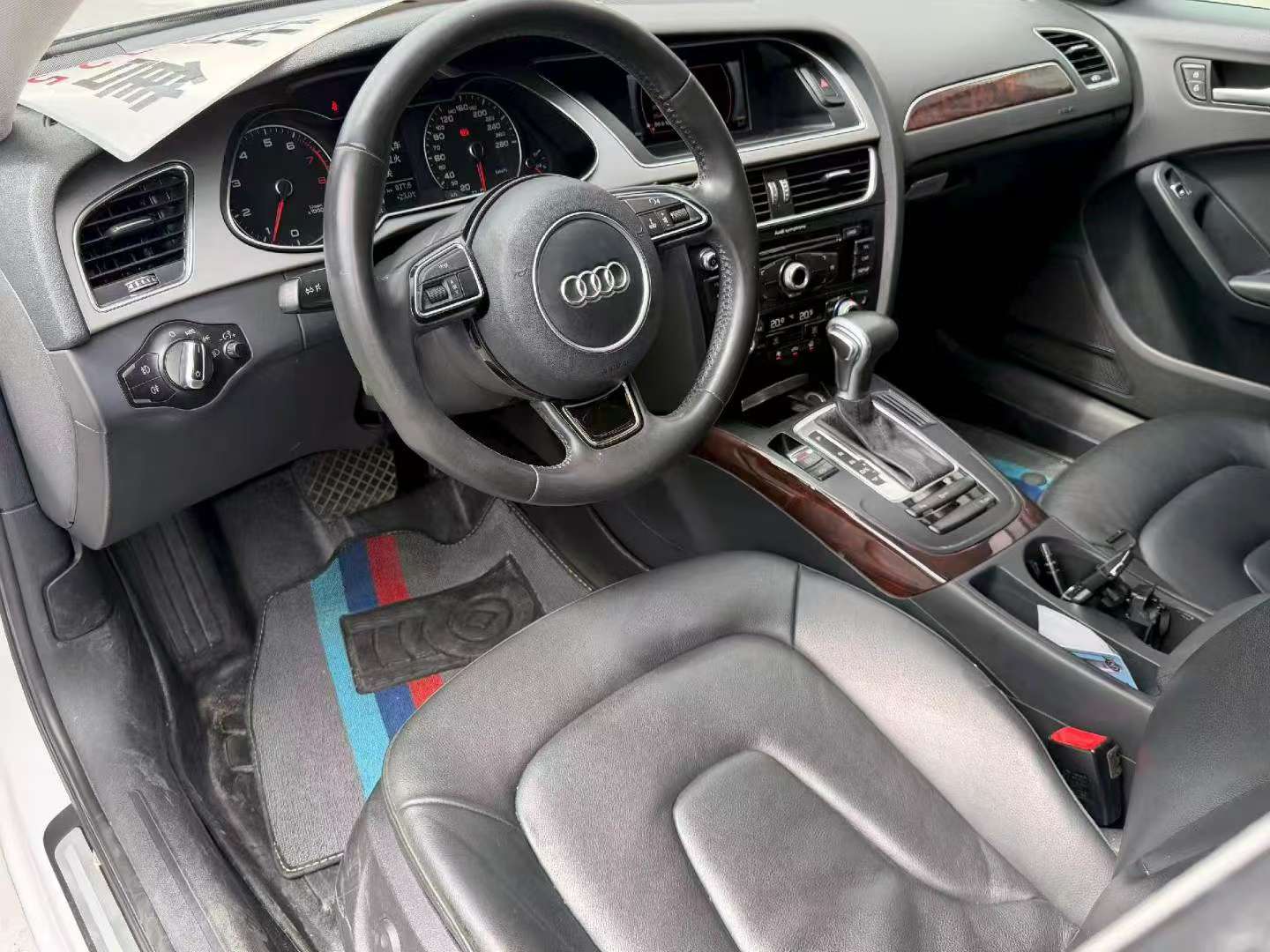 Audi A4L 2.0T Top Trim 2