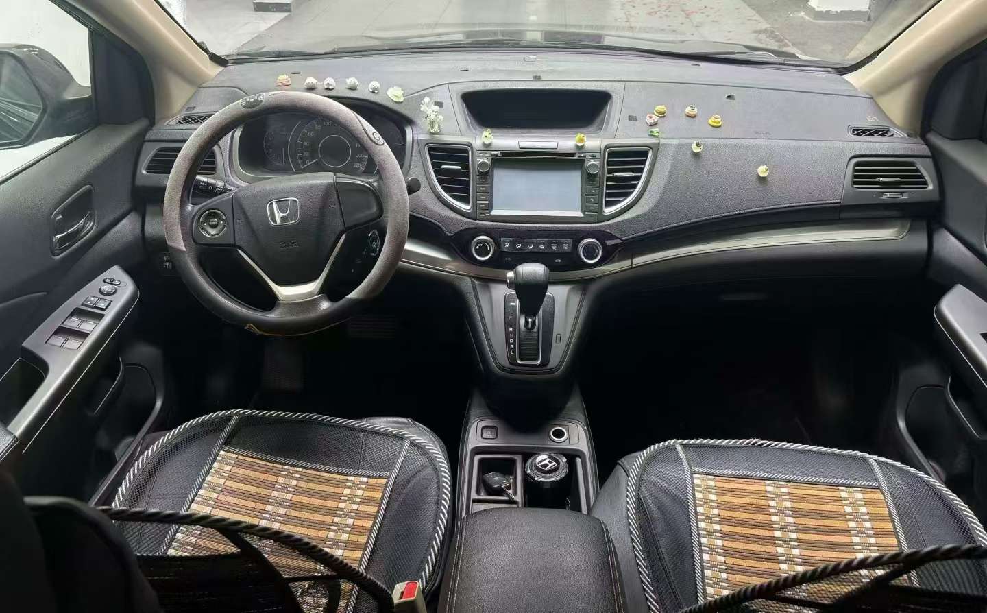 Honda CR-V 2.0L 2WD Urban Edition 6