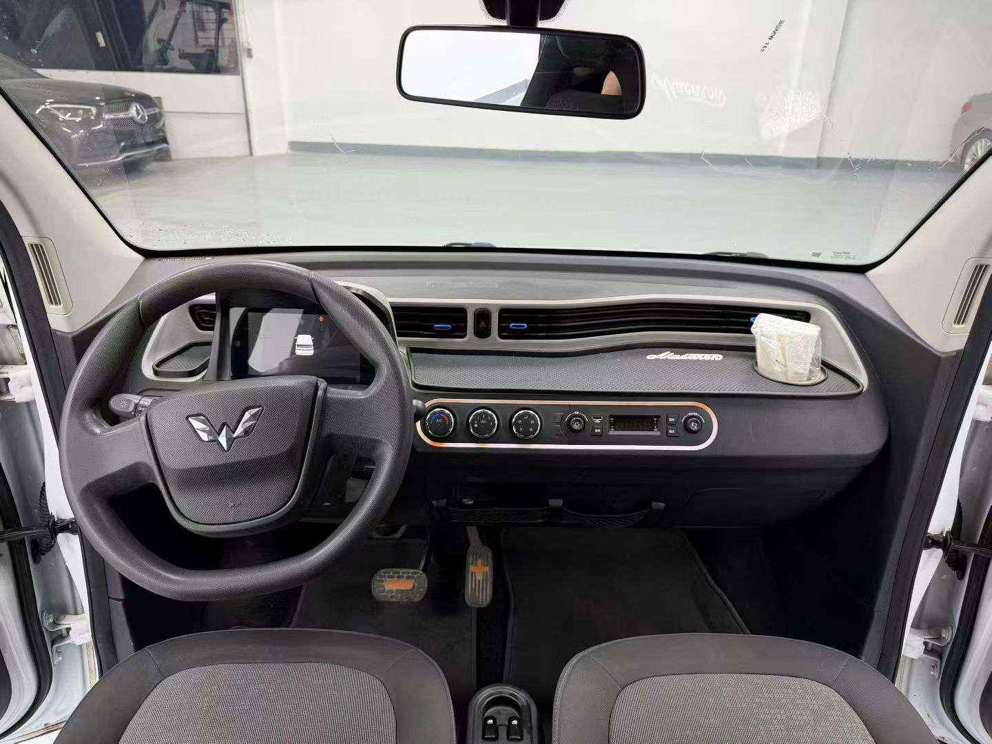 Wuling MINI 5