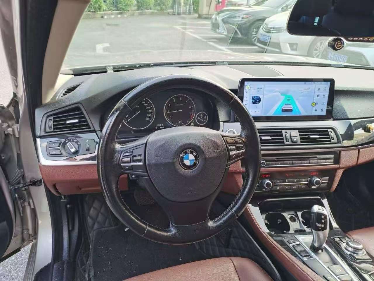 BMW 5 Series 520Li 2.0T Exquisite Edition 6
