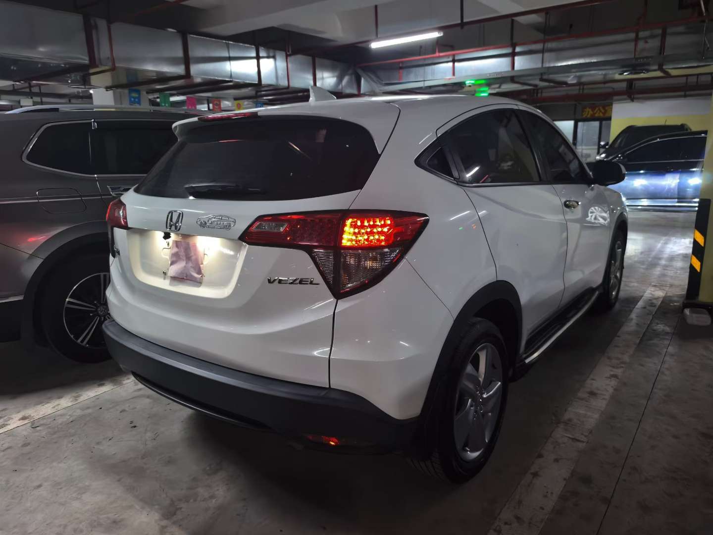 Porsche Cayenne 3.0T AWD 8