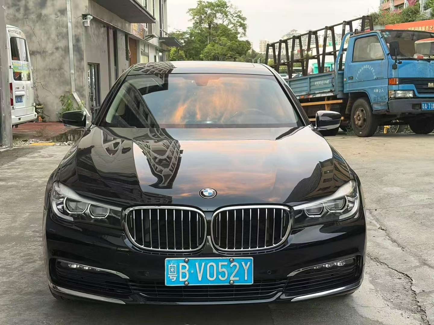BMW 7 Series 730Li Leading Edition