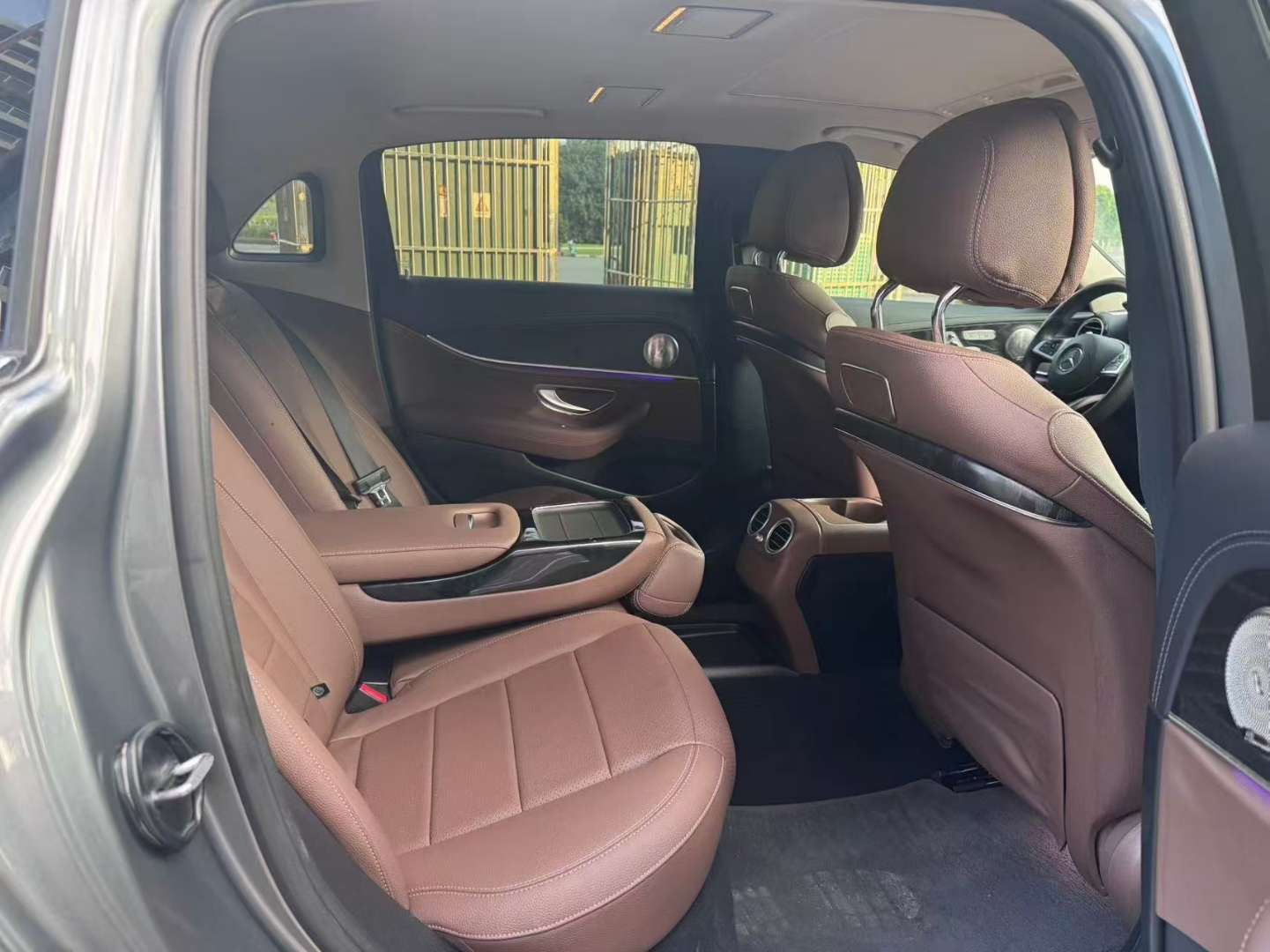 Mercedes-Benz E-Class 7