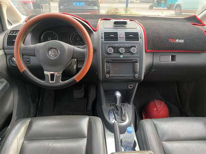 Volkswagen Touran 1.4T Automatic Comfort Edition 5