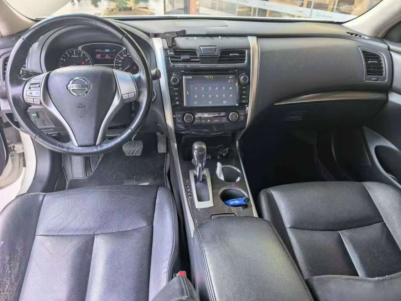 Nissan Teana 2.0 Automatic Sunroof Comfort Edition 3