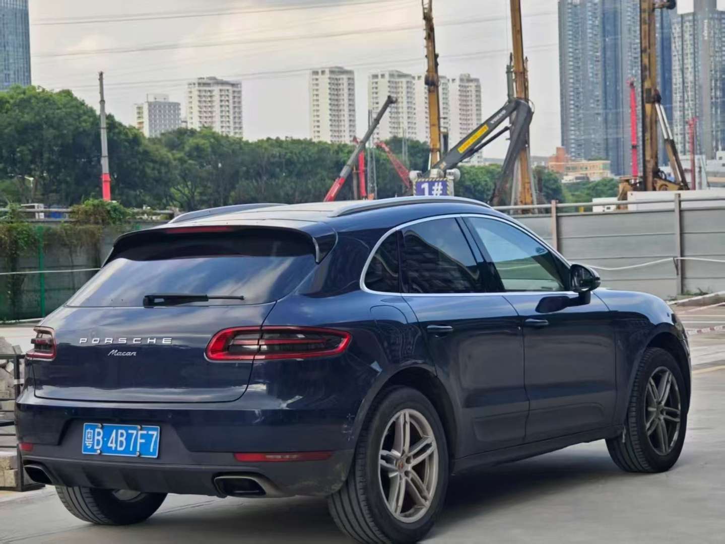 Porsche Macan 2.0T Automatic Sunroof 4