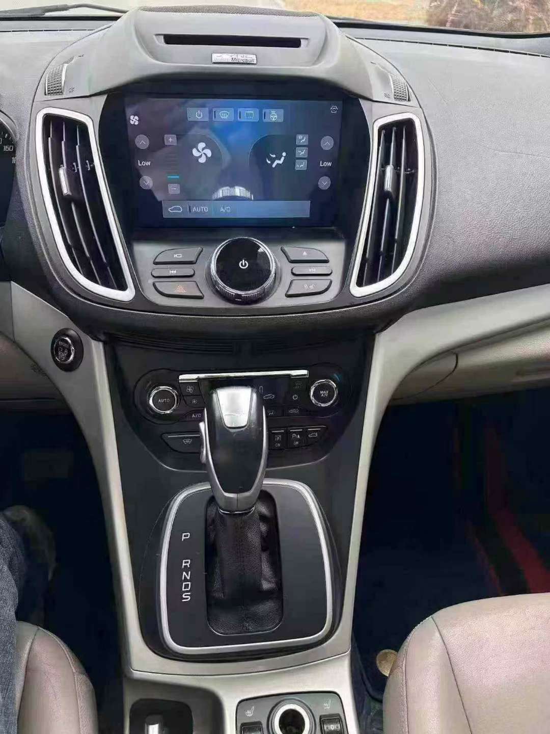 Ford Kuga 2015 2.0L 4WD 9