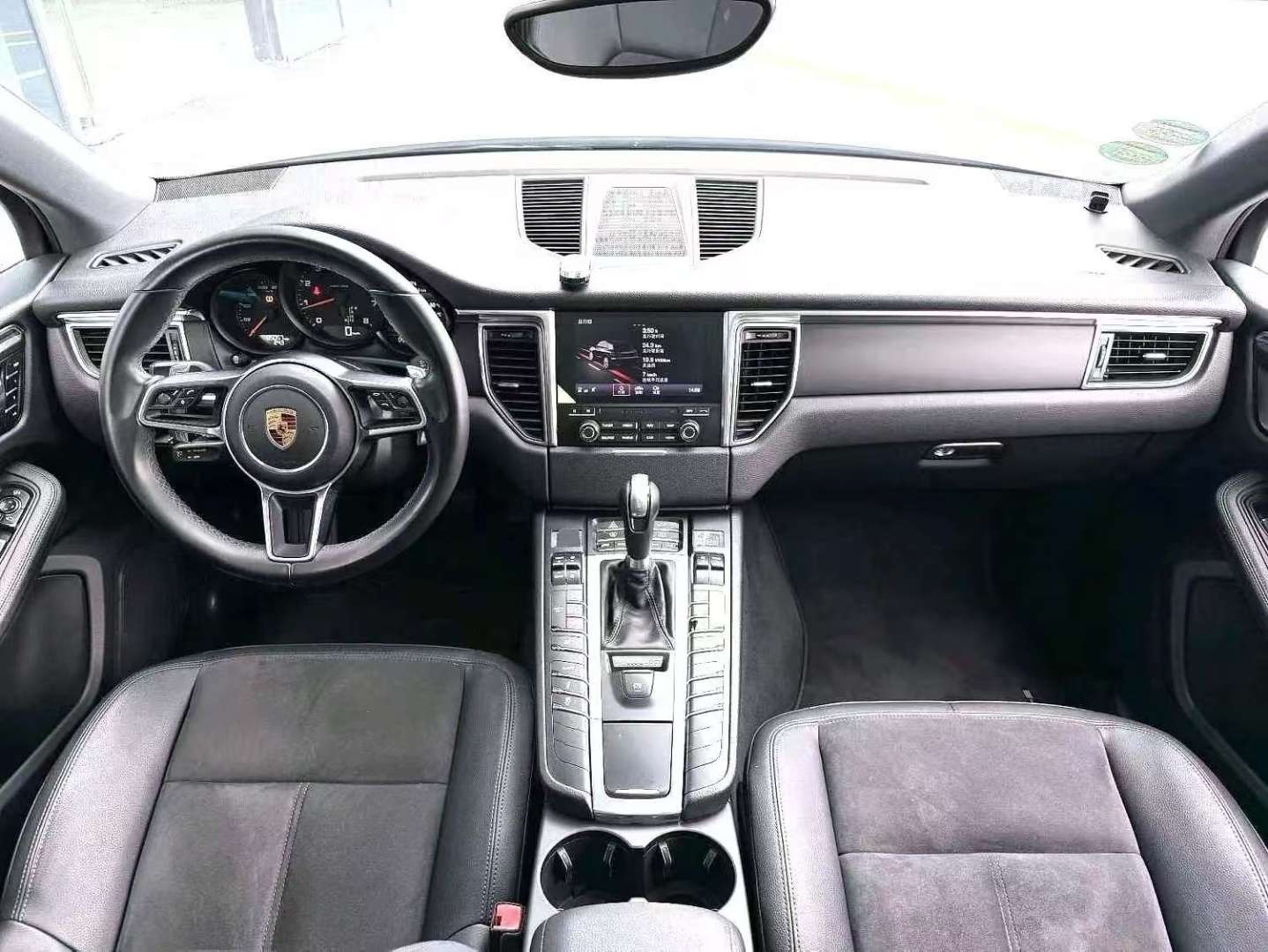 Porsche Macan 2.0T 5