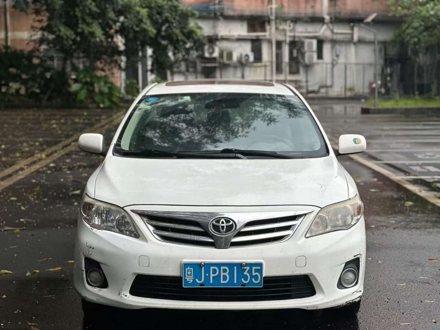 Toyota Corolla 1.8L Automatic Sunroof 2