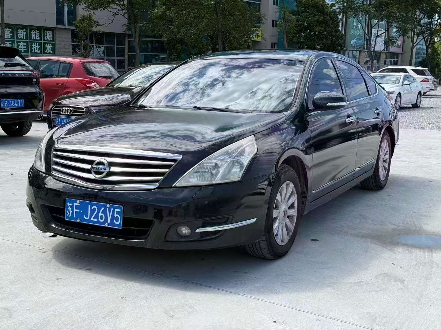 Nissan Teana 2.5 Automatic Sunroof 2