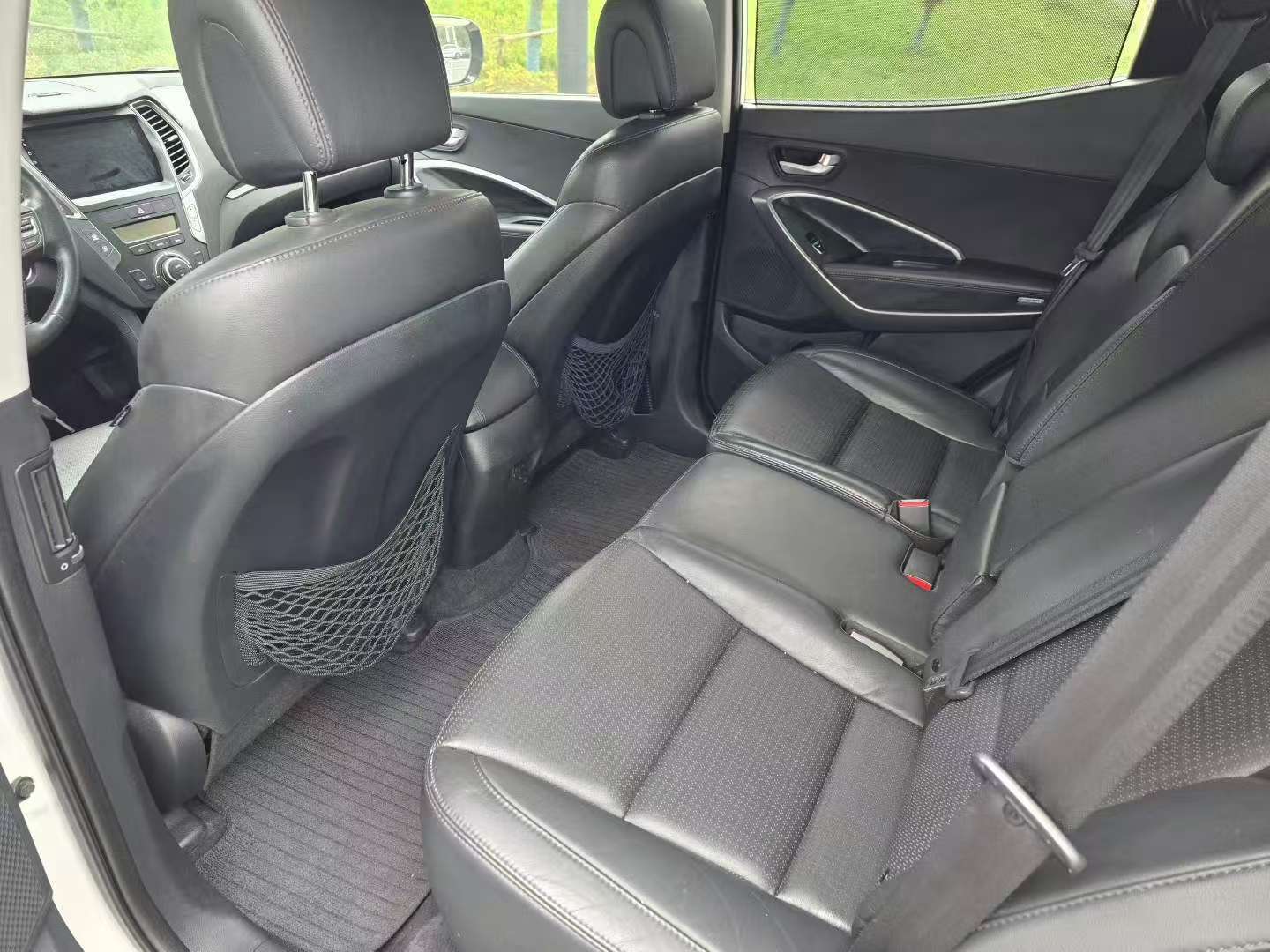 Hyundai Santa Fe 8