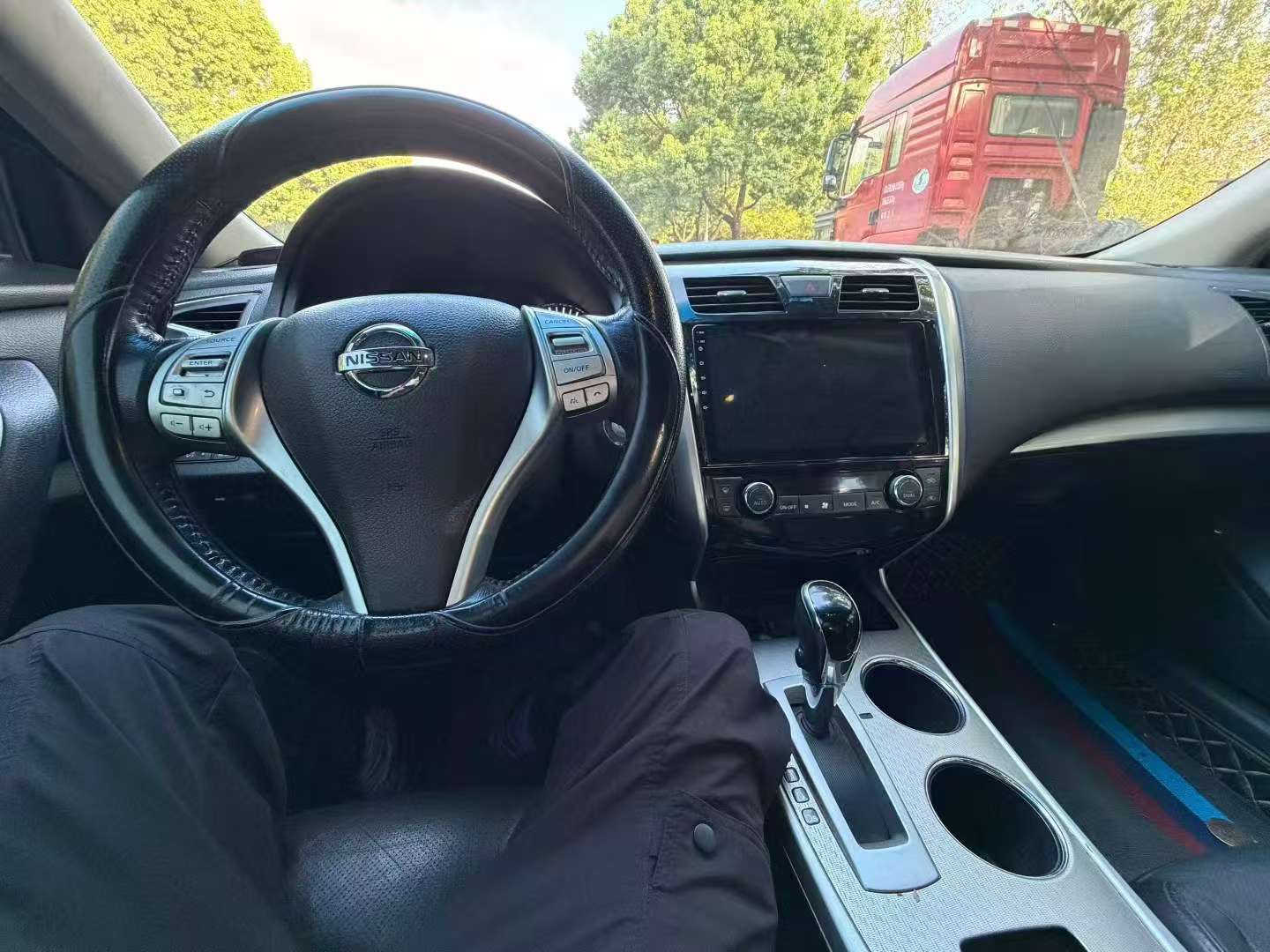 Nissan Altima 2017 2.0L Automatic Sunroof 9