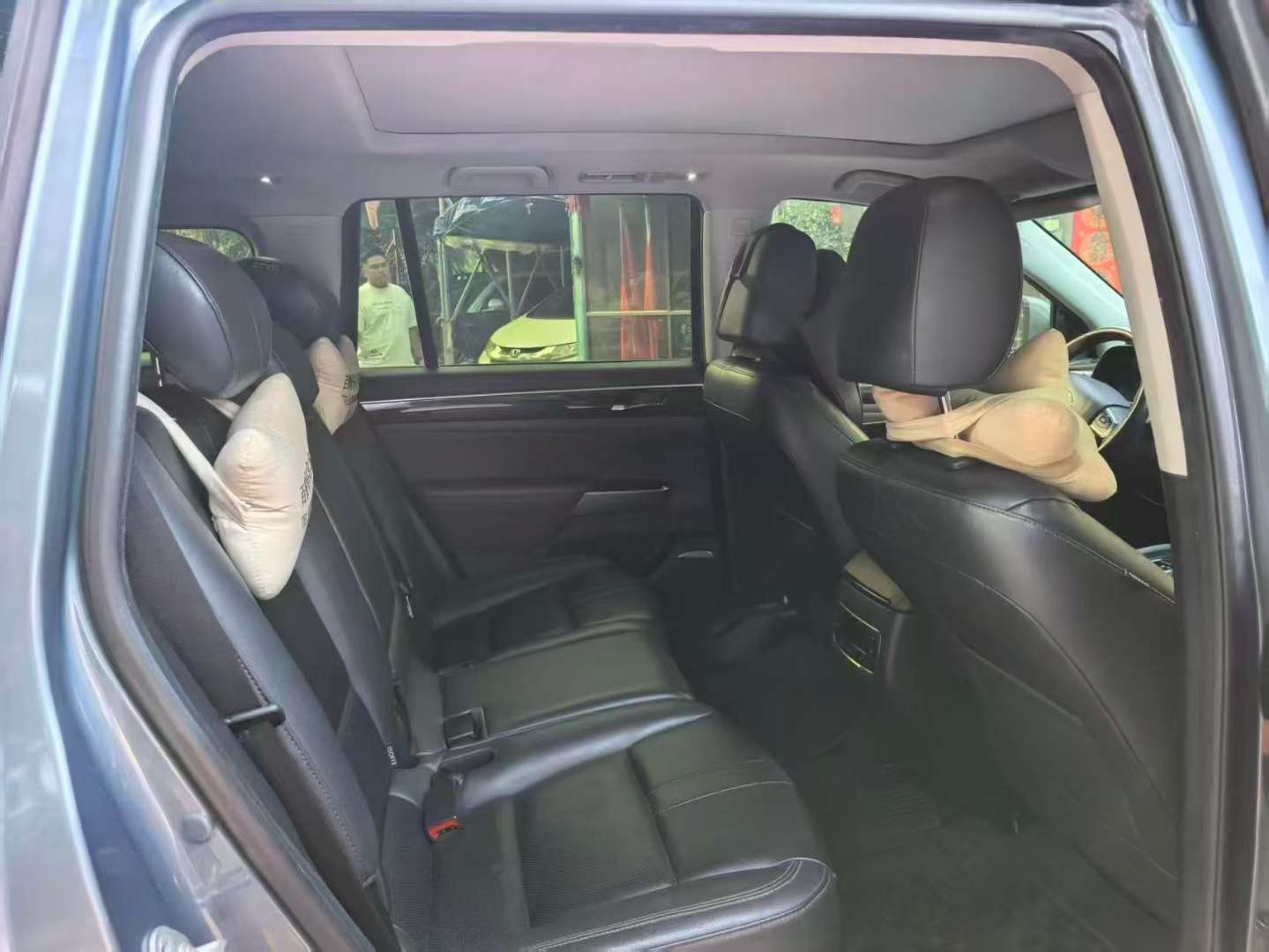 GAC Trumpchi GS8 2.0T Smart Connect Luxury 7-Seater 6