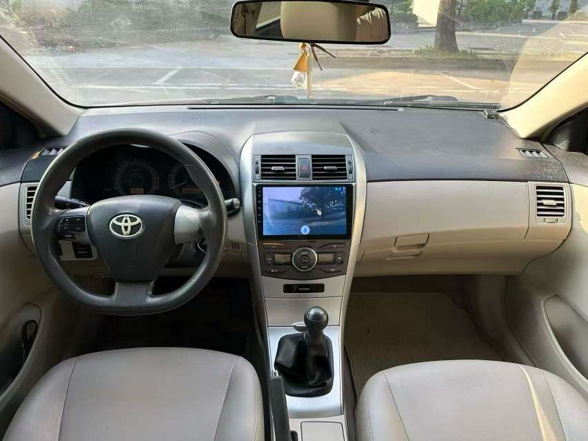 Toyota Corolla 1.6L Manual 8