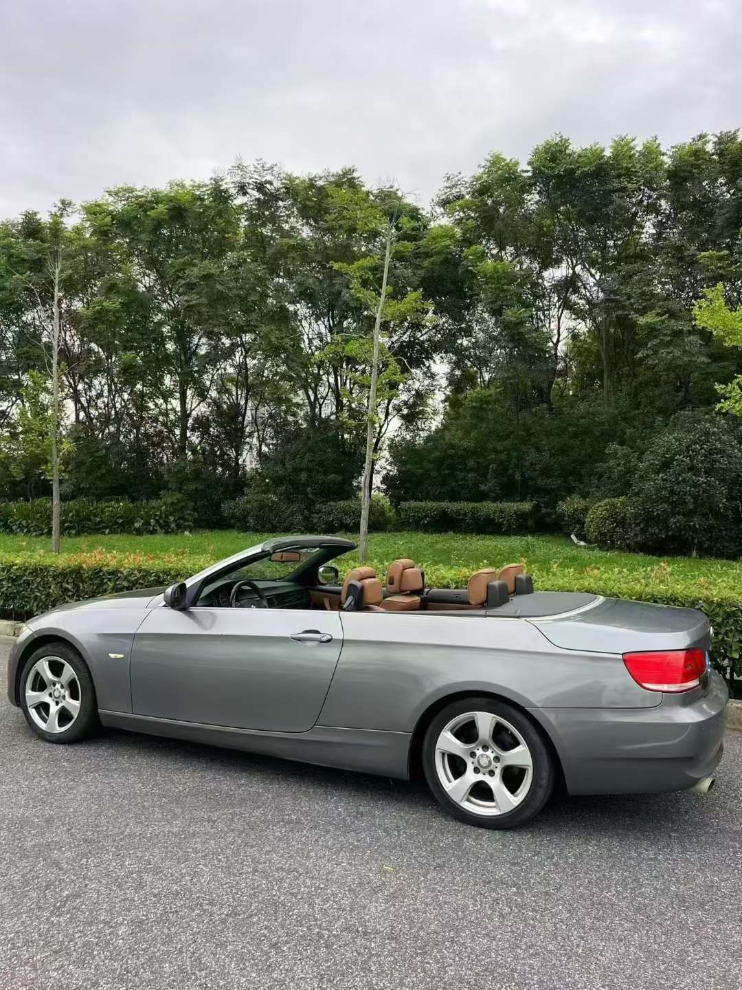 BMW 3 Series 320 Convertible 2