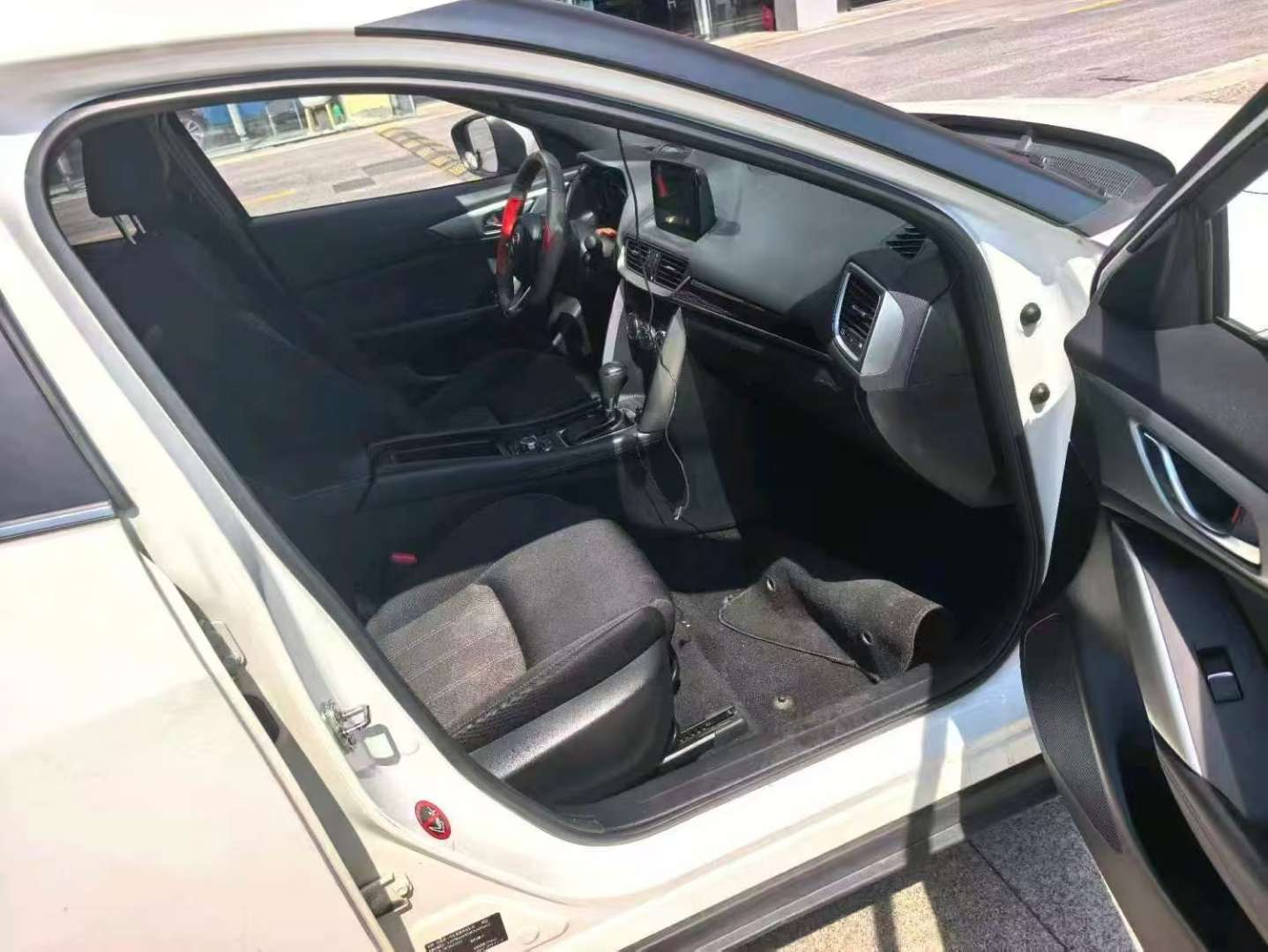 Mazda CX-4 2.0 2WD SkyActiv Explorer 6