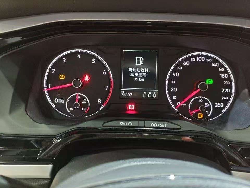Volkswagen Polo Plus 1.5L Automatic Brilliant Tech Edition 6