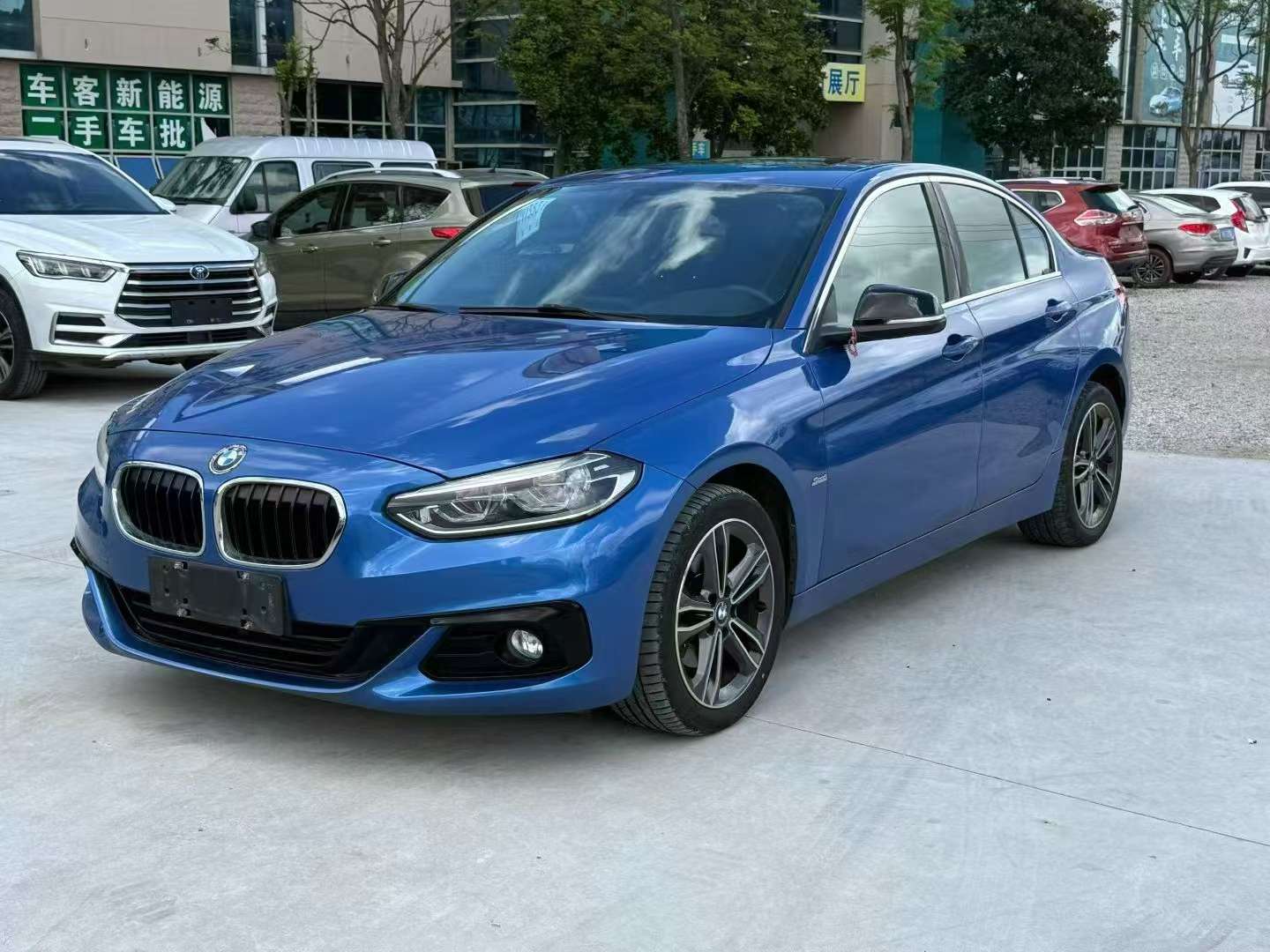 BMW 1 Series 118i Sport 2