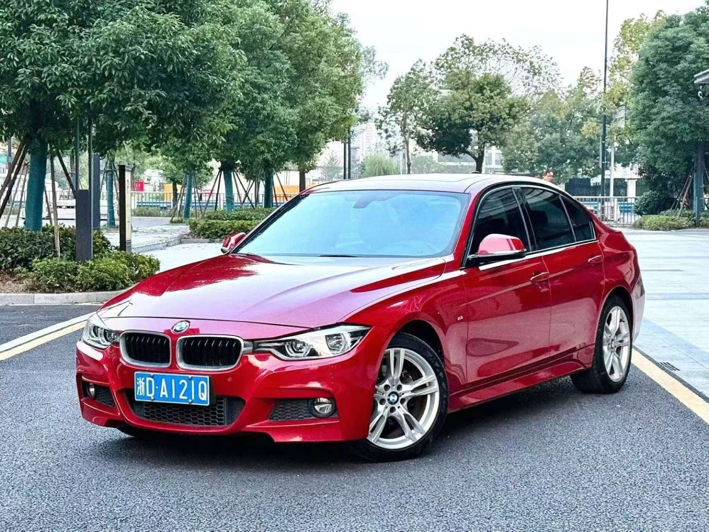BMW 3 Series 320i M Sport 3