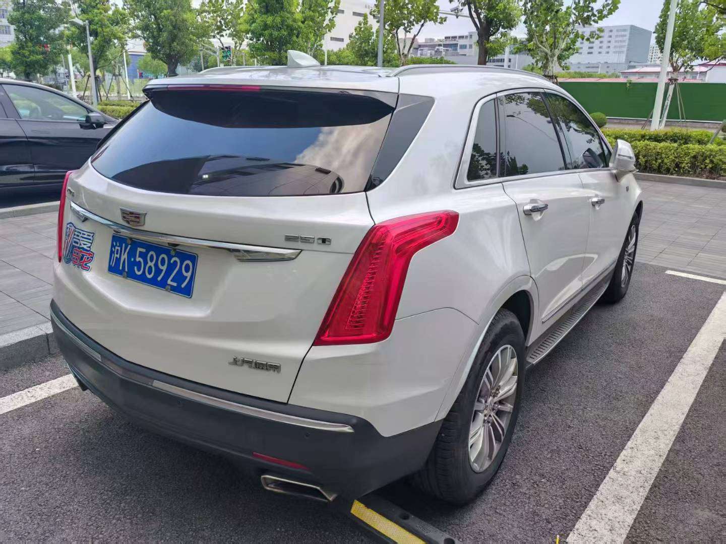 Cadillac XT5 25T Luxury Edition 9