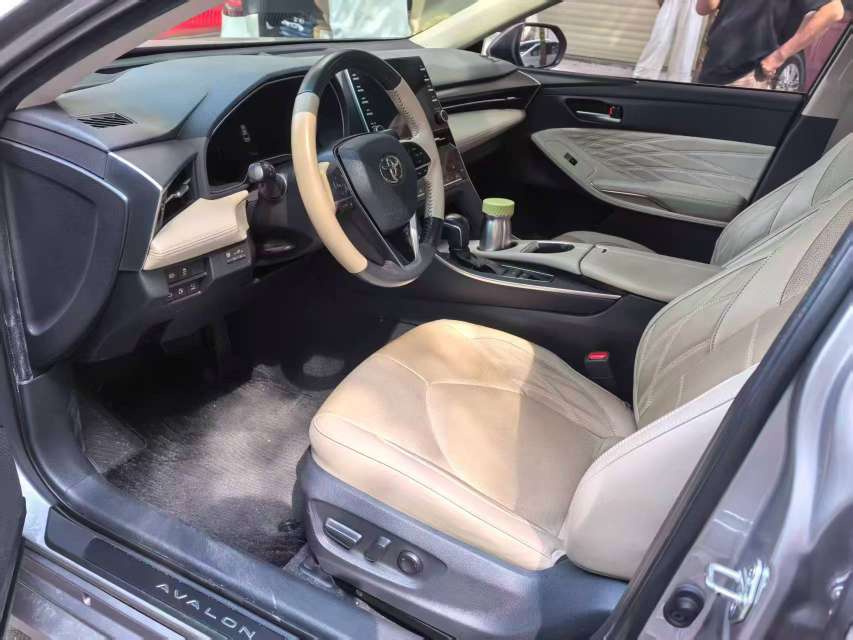Toyota Avalon 2020 2.5 Hybrid Premium Edition 3