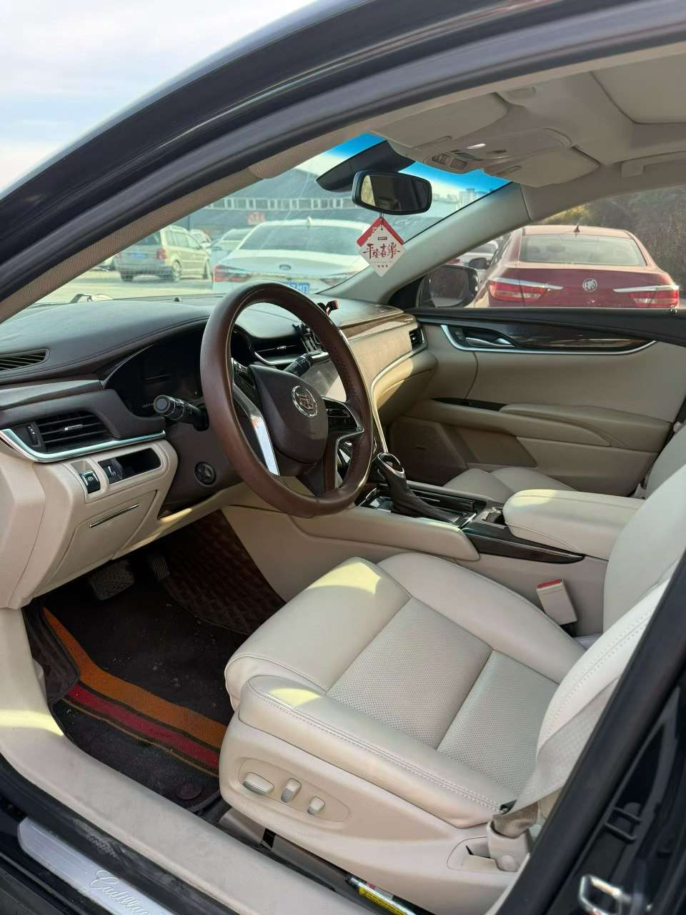 Cadillac XTS 2013 2.0T High Trim 4