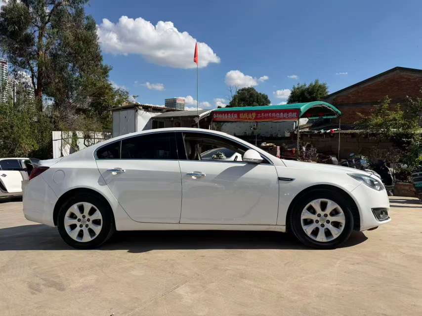 Buick Regal 2.0L Automatic 5