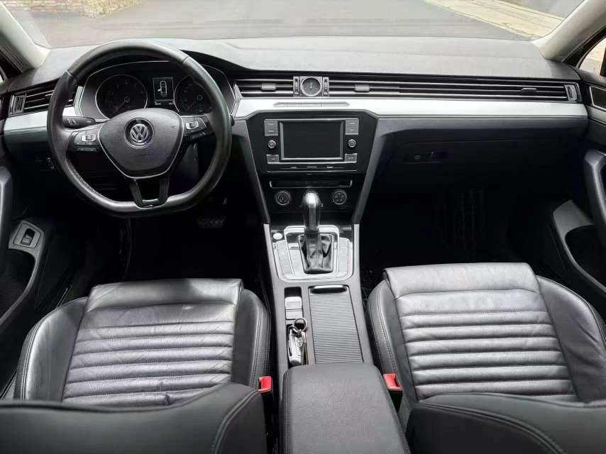 Volkswagen Magotan 2.0T Leading Edition 9