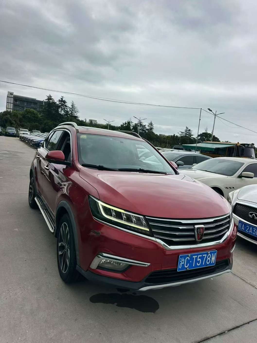 Roewe RX5 1.5T Panoramic Sunroof