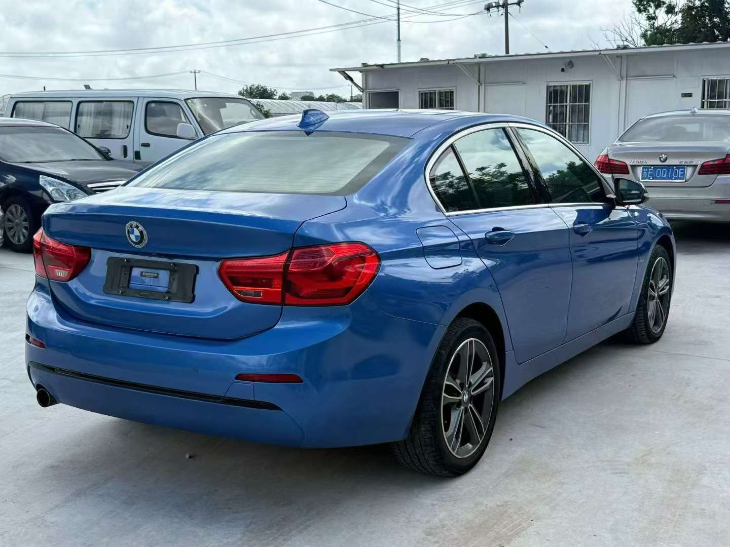 BMW 1 Series 118i Sport 4