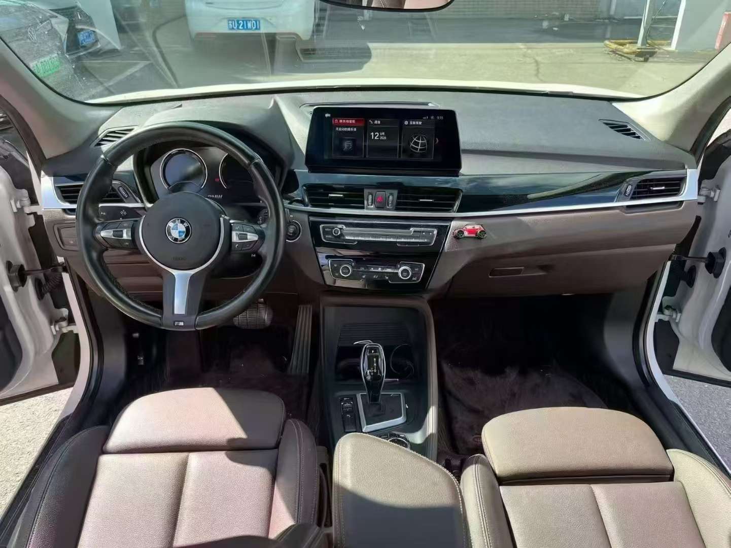 BMW X1 2022 sDrive25Li Leading 5