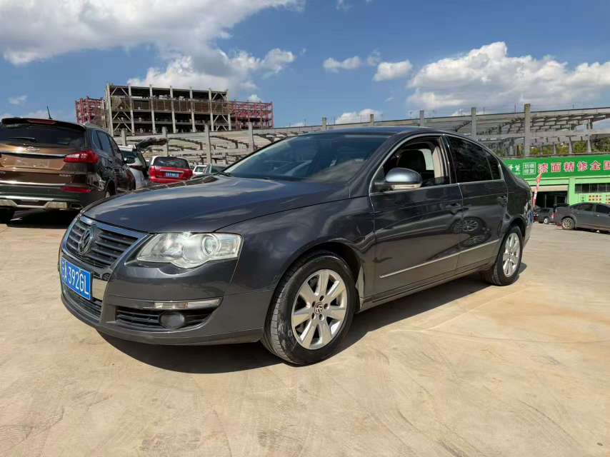 Volkswagen Magotan 1.4T Automatic Sunroof Dual Power Seats 9