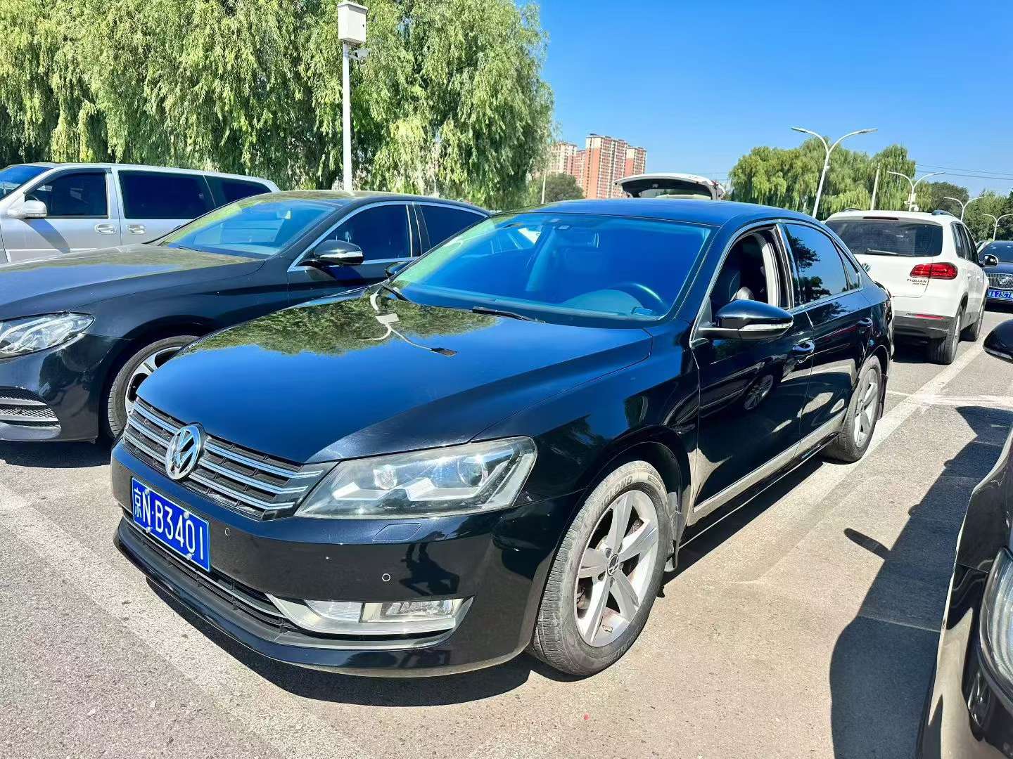 Volkswagen Passat 2.0T High Trim