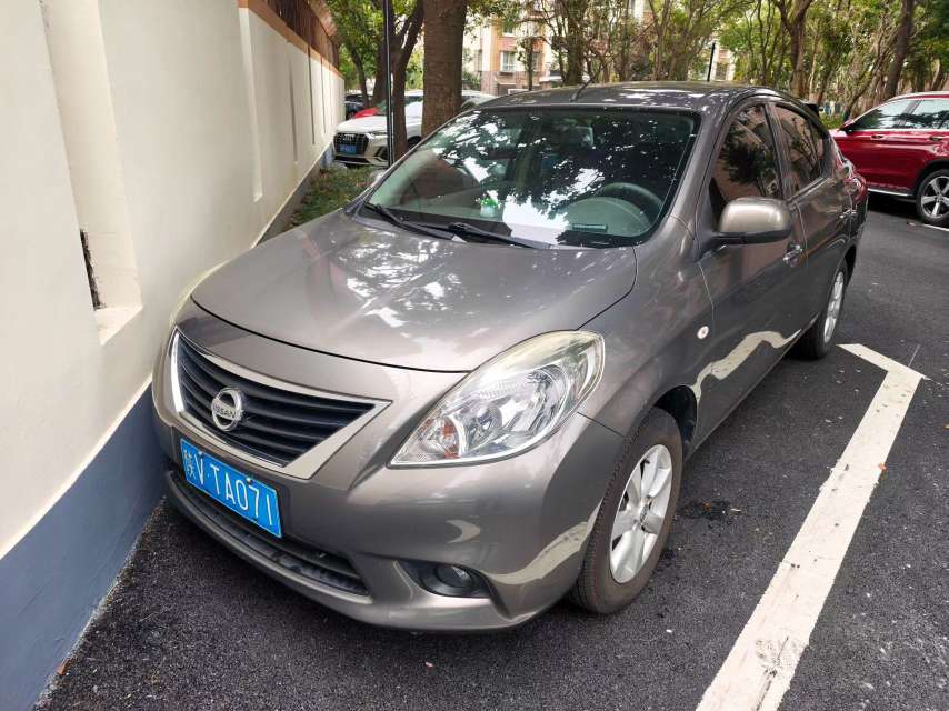 Nissan Sunny