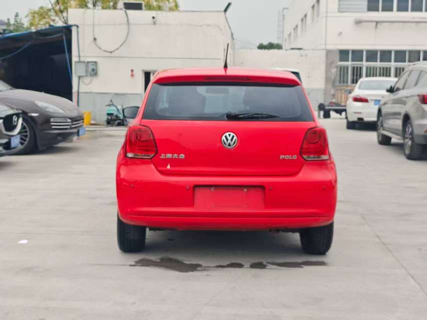 Volkswagen Polo 2013 Manual 4
