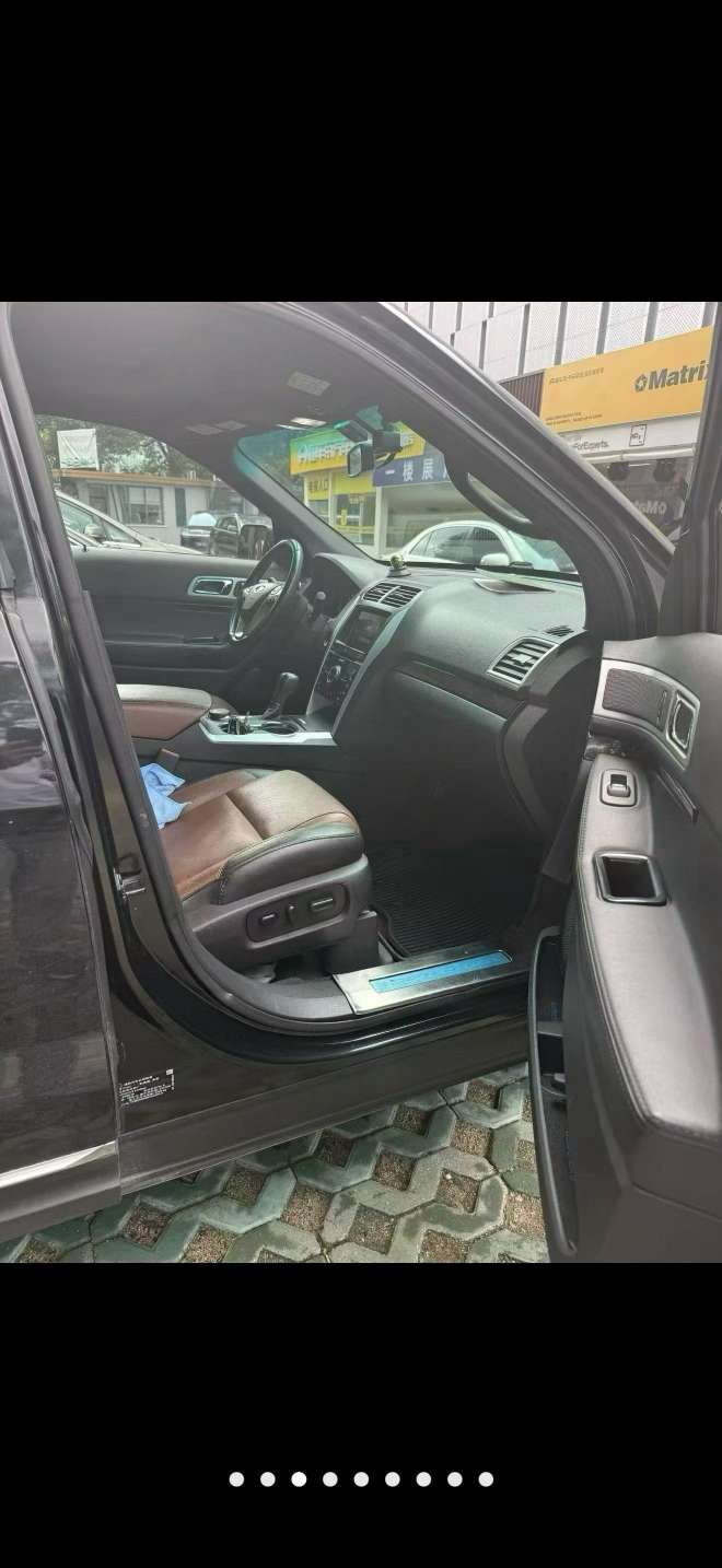 Ford Explorer 3.5L 4WD 7-Seat Prestige Edition 3