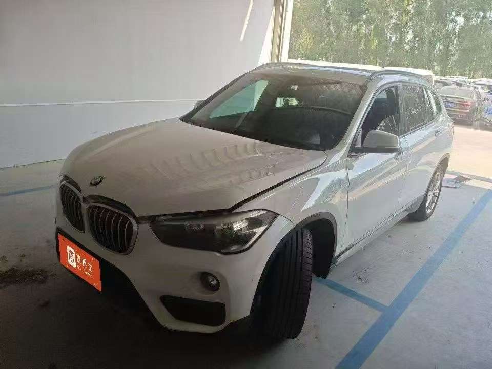 BMW X1 2016 sDrive18Li Style