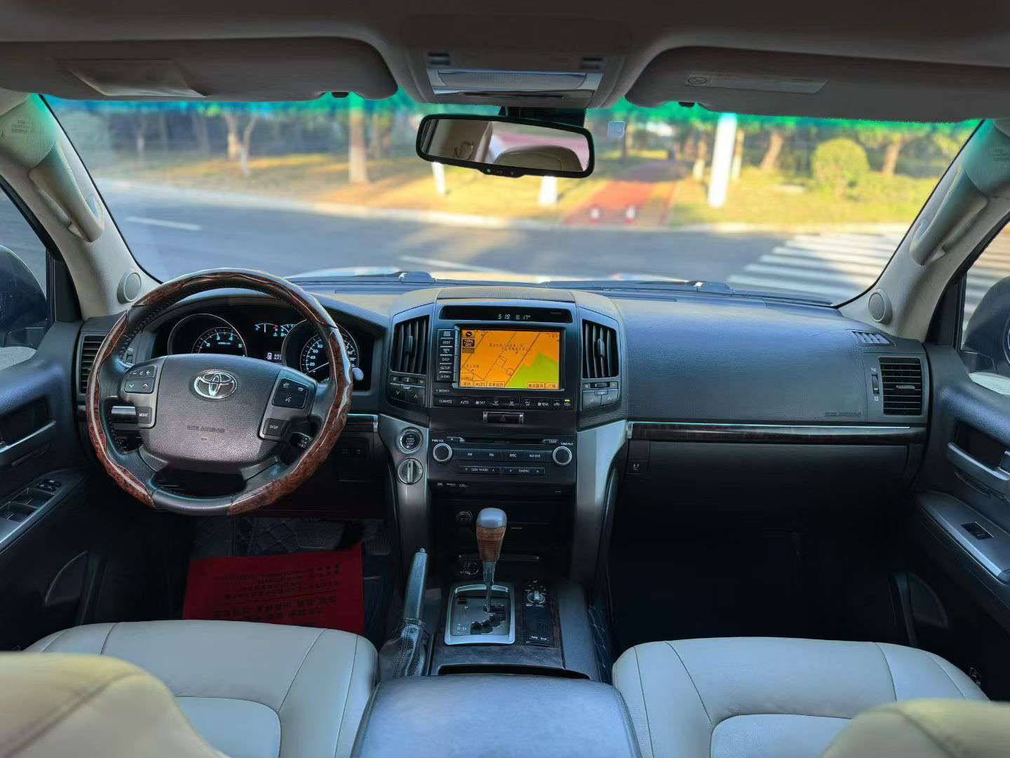 Toyota Land Cruiser 2012 4700 VXR 6