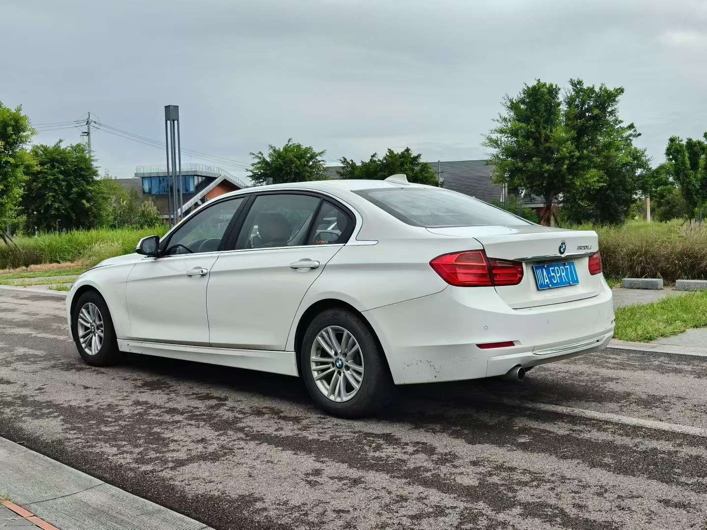BMW 3 Series 2014 320Li Fashion 9
