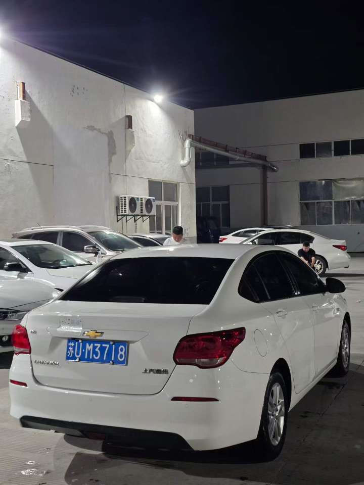 Chevrolet Aveo 4